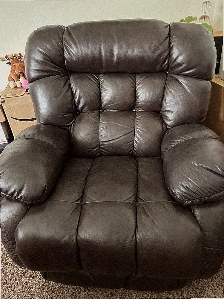 SALE! $20 OFF! OVERSIZED Rocker Recliner Brown Bonded Pebble Leather NWOT